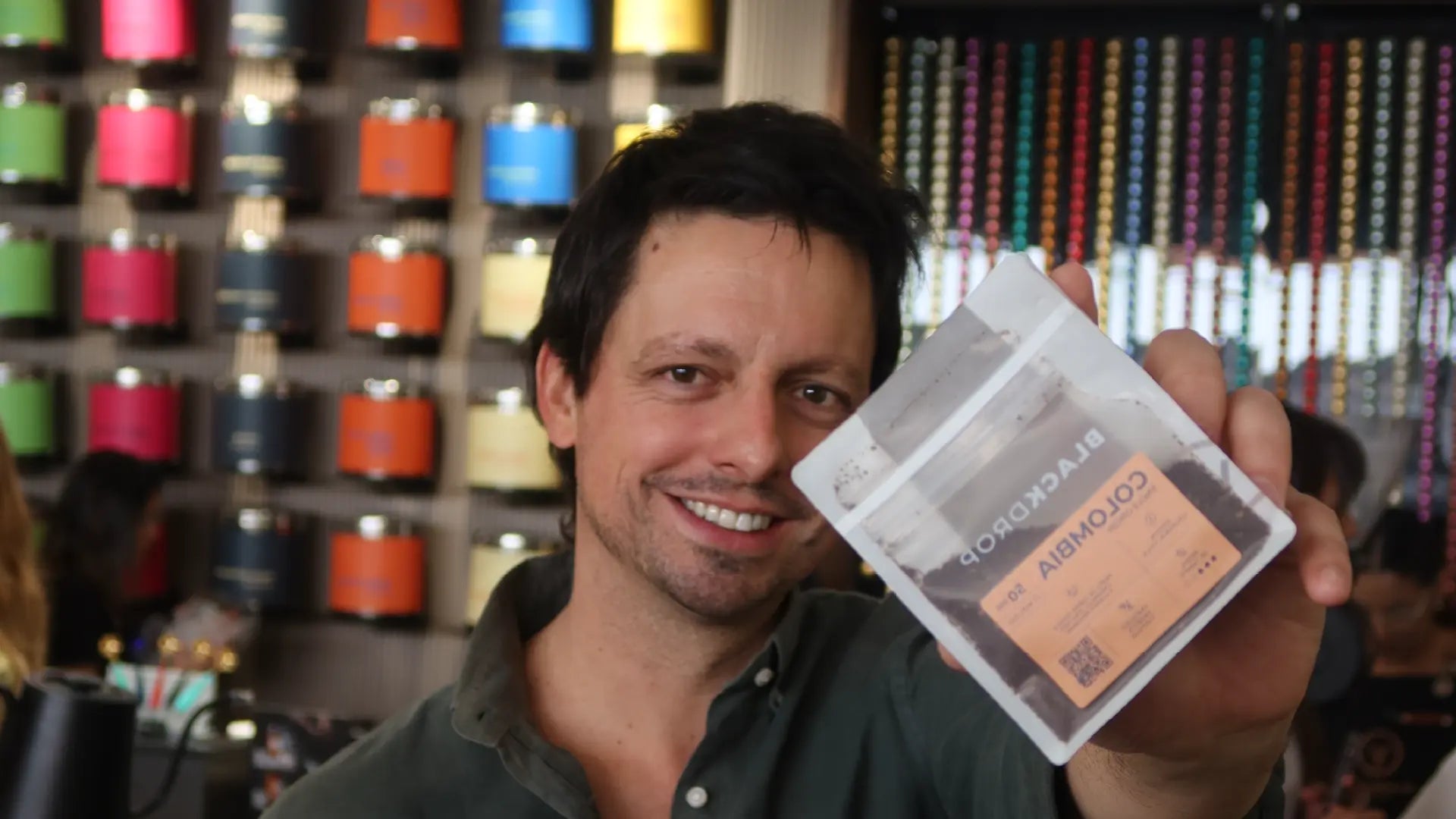 Los amantes del café y el té tienen su paraíso en Santiago: Blackdrop coffee & Adagio teas. - Blackdrop Coffee