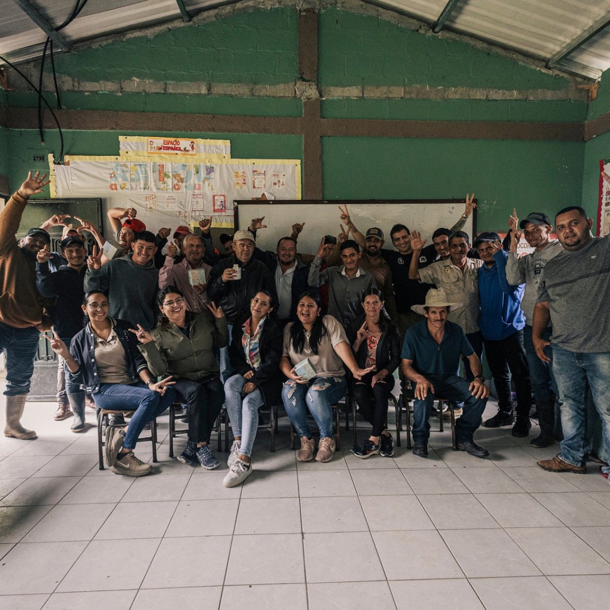 Café de Honduras Proyecto Jovenes Lideres - Blackdrop Coffee