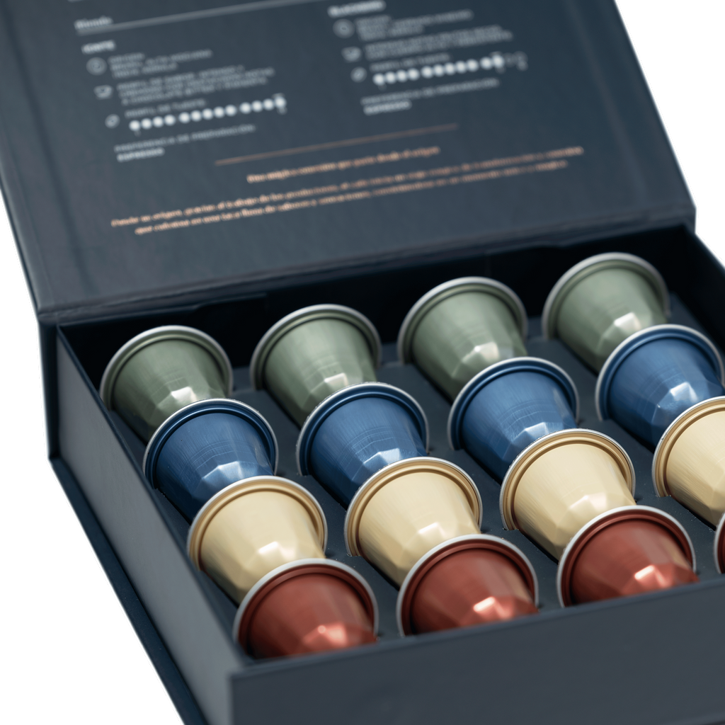 CAJA IMAN 16 CÁPSULAS DE CAFÉ MAGIC JOURNEY - Blackdrop