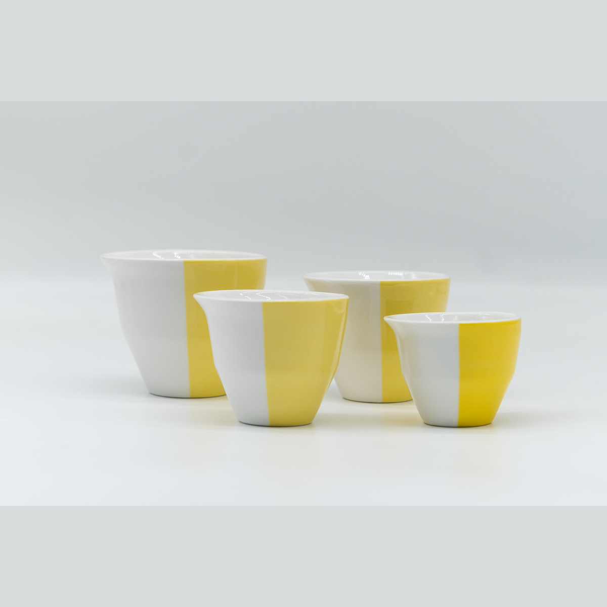 Familia 2-WayCup Barista Series amarillo: 80, 120, 160 y 240 ml